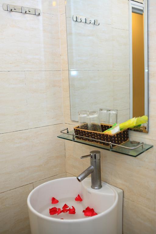 Hanoi Zesty Hotel Номер фото